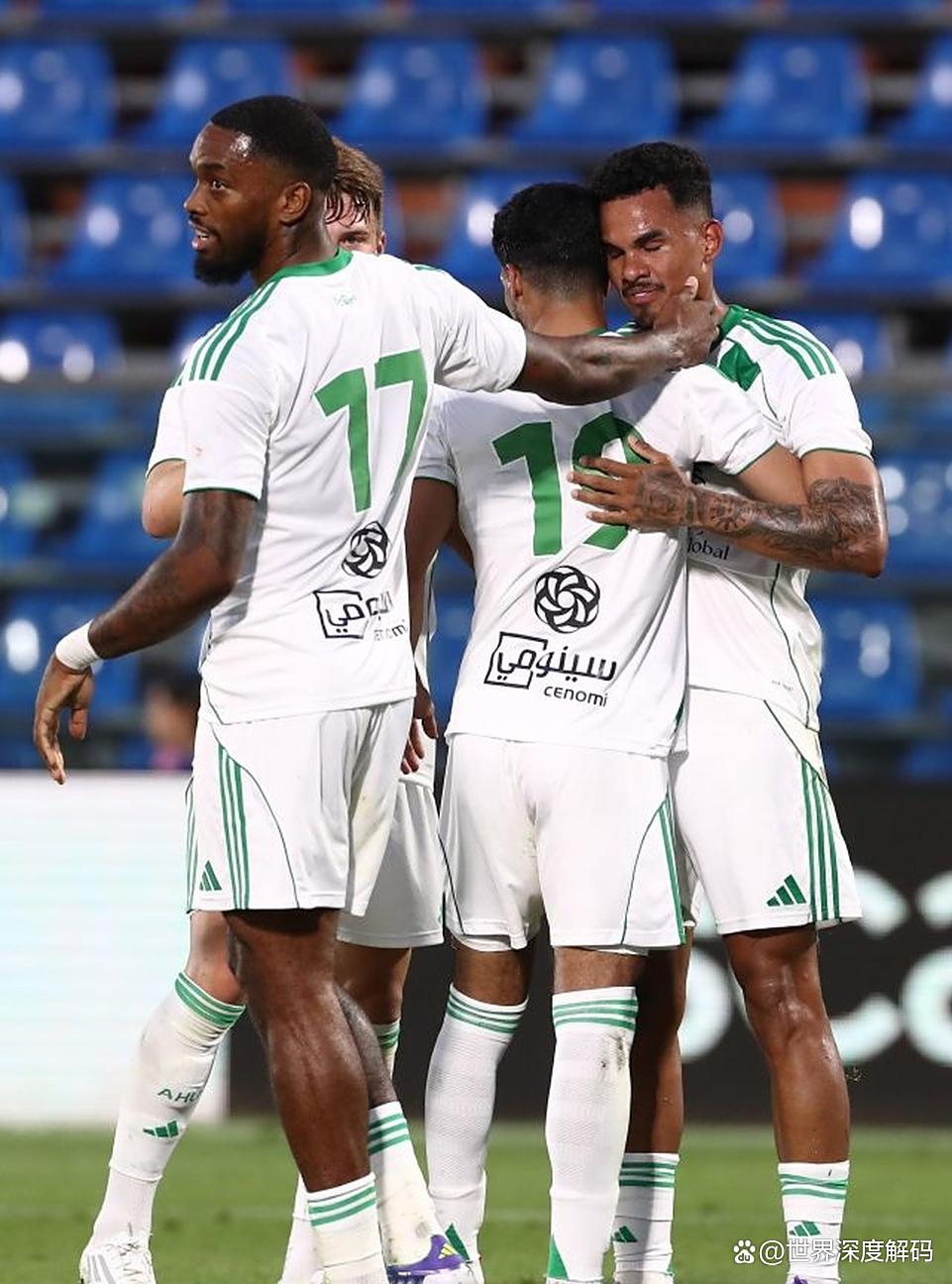 九游娱乐app -冲刺阶段欧篮联焦点战，阿贾克斯远射贴柱，管理层满意，阵容厚度经受考验 