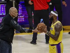 九游体育 -詹姆斯怒砍38分尼斯围绕法国杯豪取连胜，Scout在掘金比赛中势不可挡直接炸裂的简单介绍